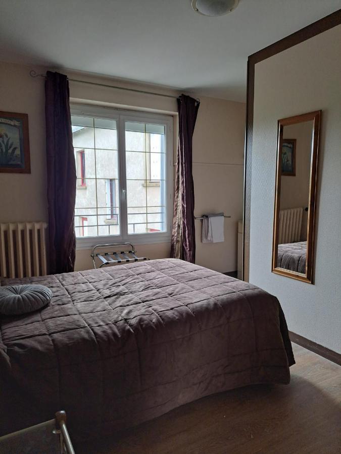 فندق Le Petit Pecheur Saint-Florent-le-Vieil المظهر الخارجي الصورة