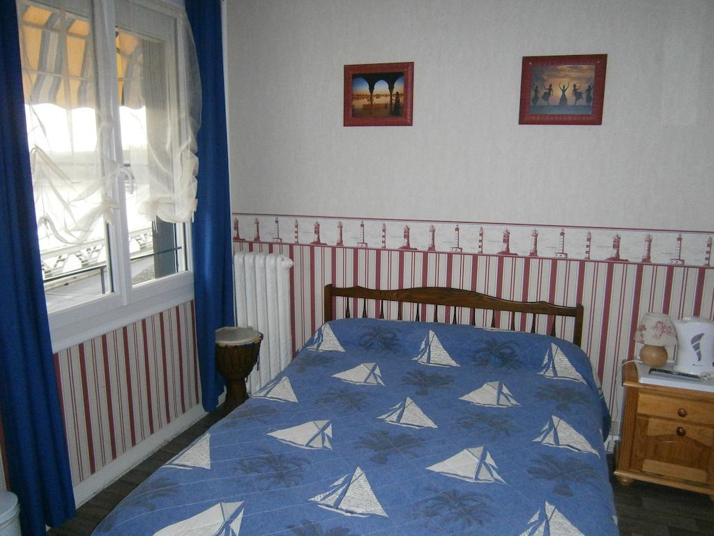 فندق Le Petit Pecheur Saint-Florent-le-Vieil المظهر الخارجي الصورة