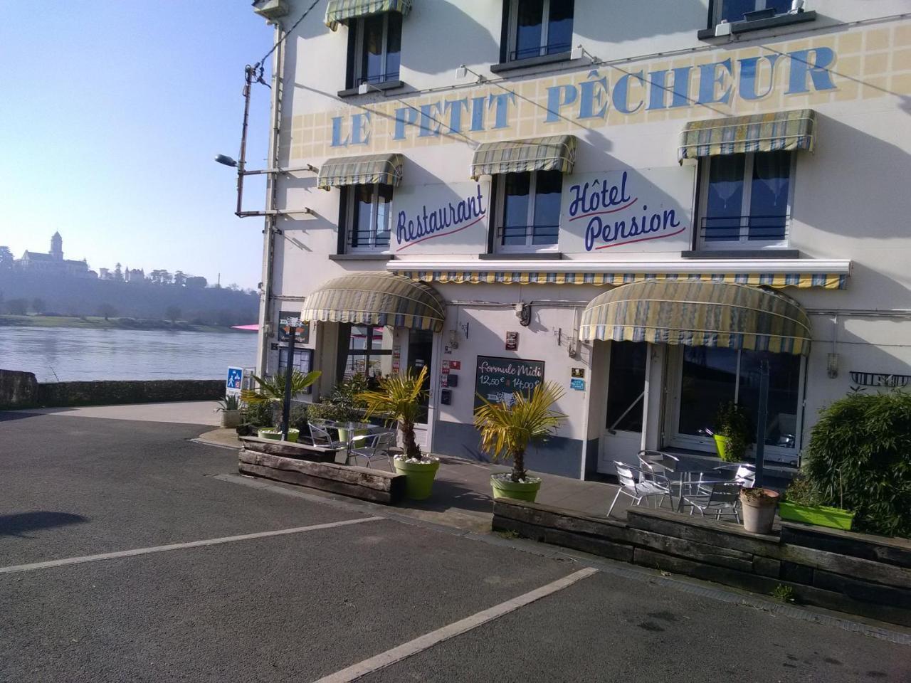 فندق Le Petit Pecheur Saint-Florent-le-Vieil المظهر الخارجي الصورة